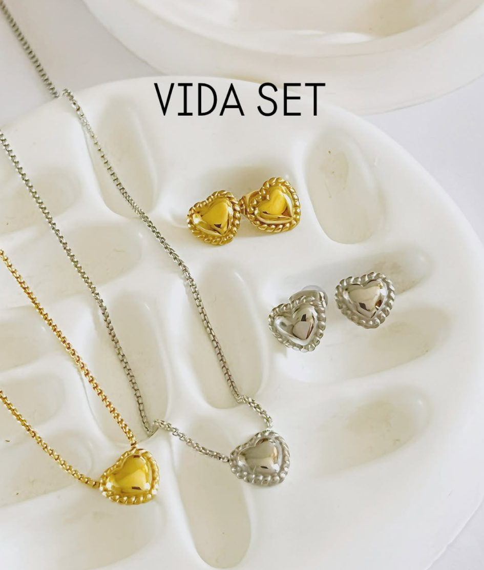Vida Set (Necklace & Earrings)